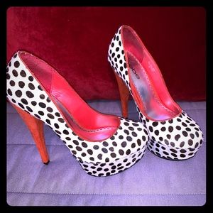 Bebe Animal Print and Feel Pumps